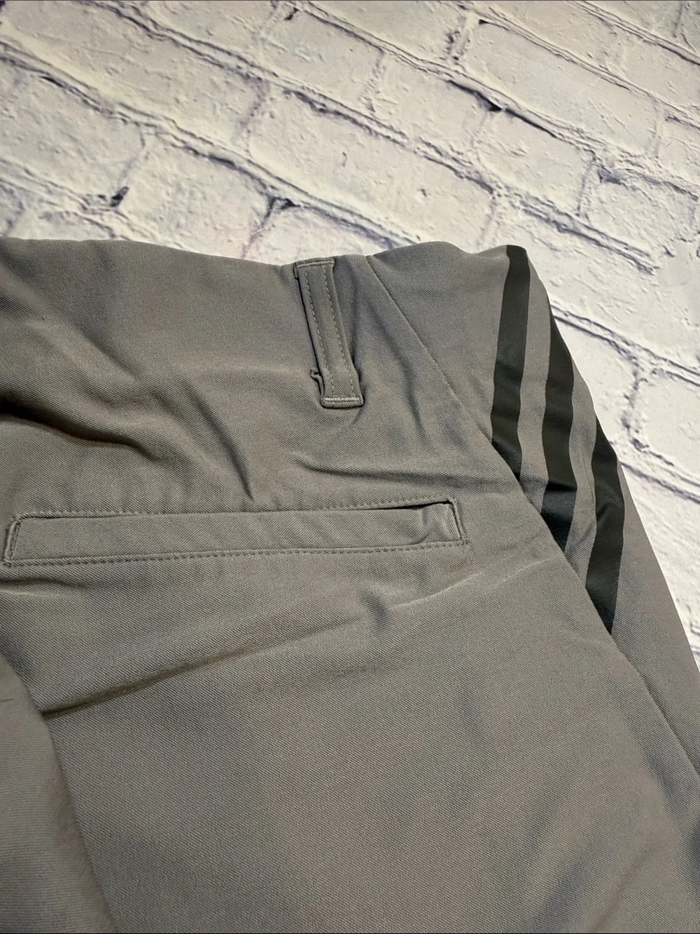 Adidas Ultimate365 3-Stripes Tapered Golf Pants 34x32 | EUC | Performance